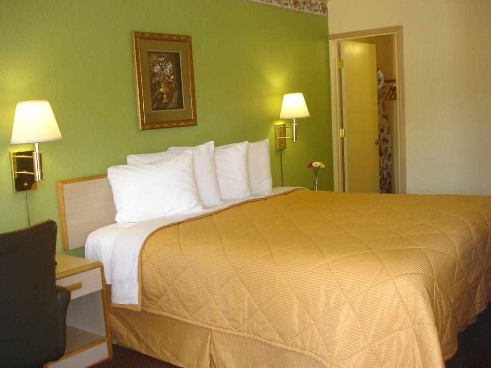 Value Inn Motel Eugene Airport Экстерьер фото